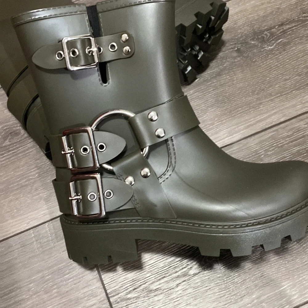 NWOT! Jeffrey Campbell Dripz Moto Rain Boot